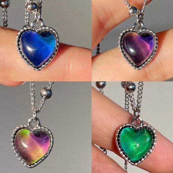 Vintage Heart Shaped Color Change Mood Pendant Necklace - Picture 3 of 4